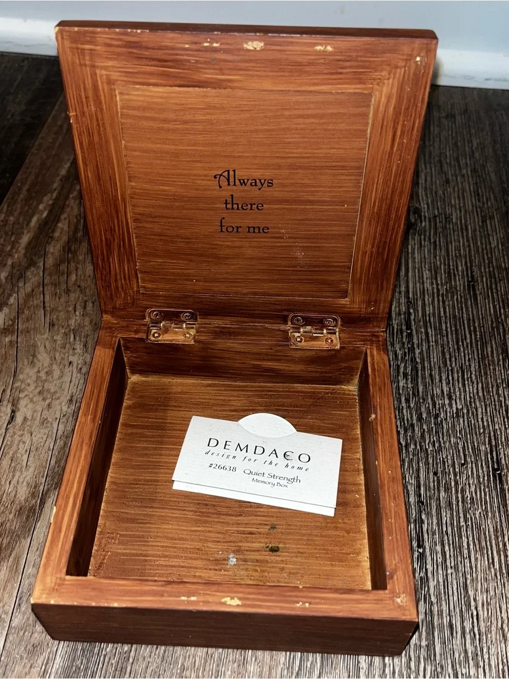 Willow Tree Susan Lordi Quiet Strength Memory Trinket Box #26638